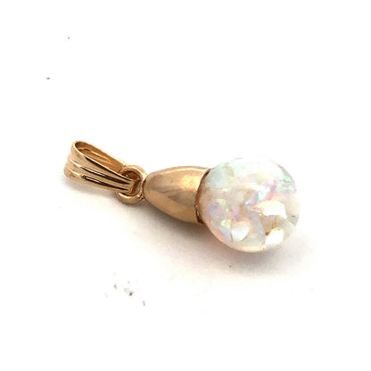 14K Yellow Gold Crushed White Opal Round Resin Charm Pendant