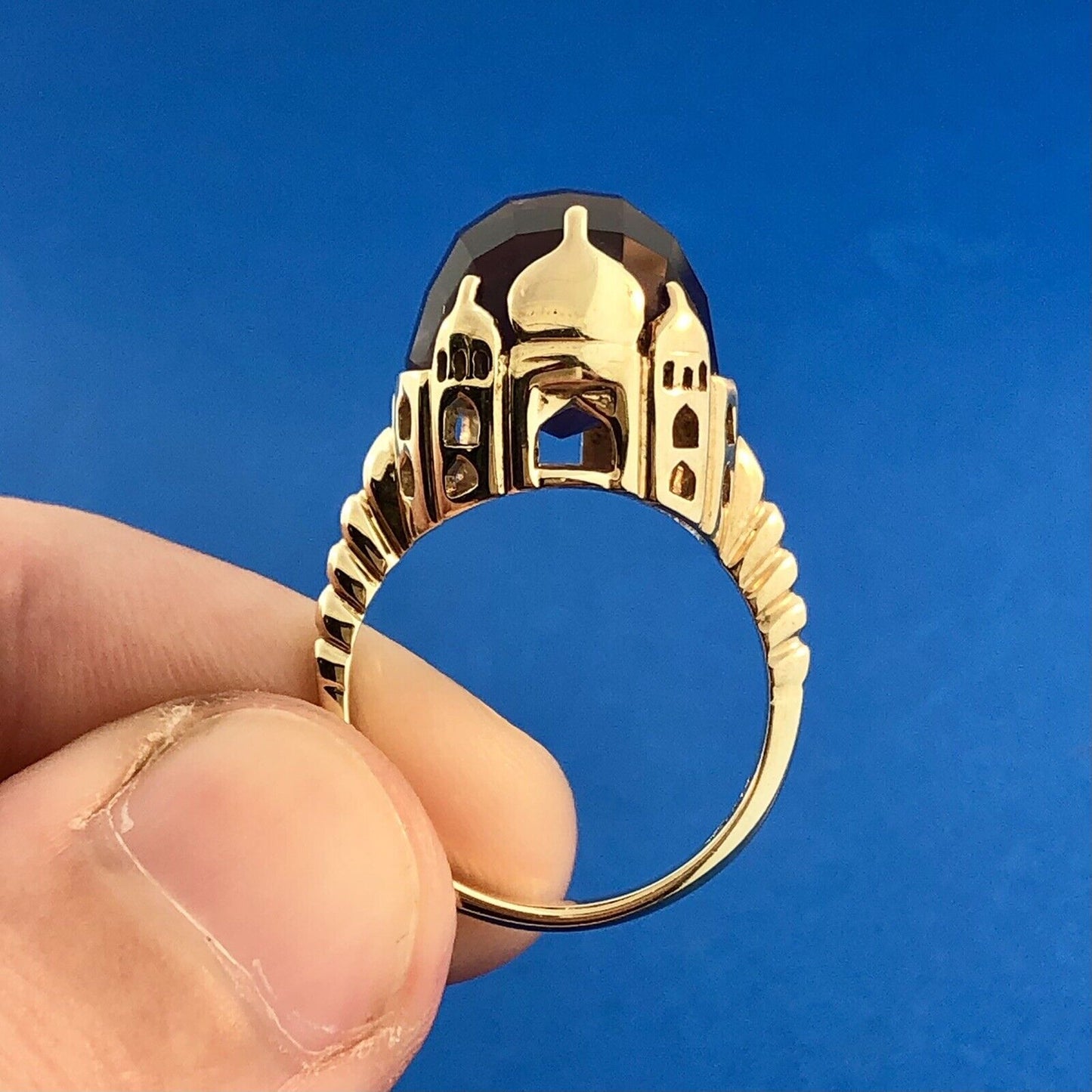 Retro 10K Yellow Gold Amethyst Spheroid Siam Temple Mounting Statement Ring