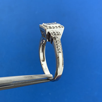 Gorgeous 10k White Gold Princess Diamond Round Accent Engagement Ring Size 6.75