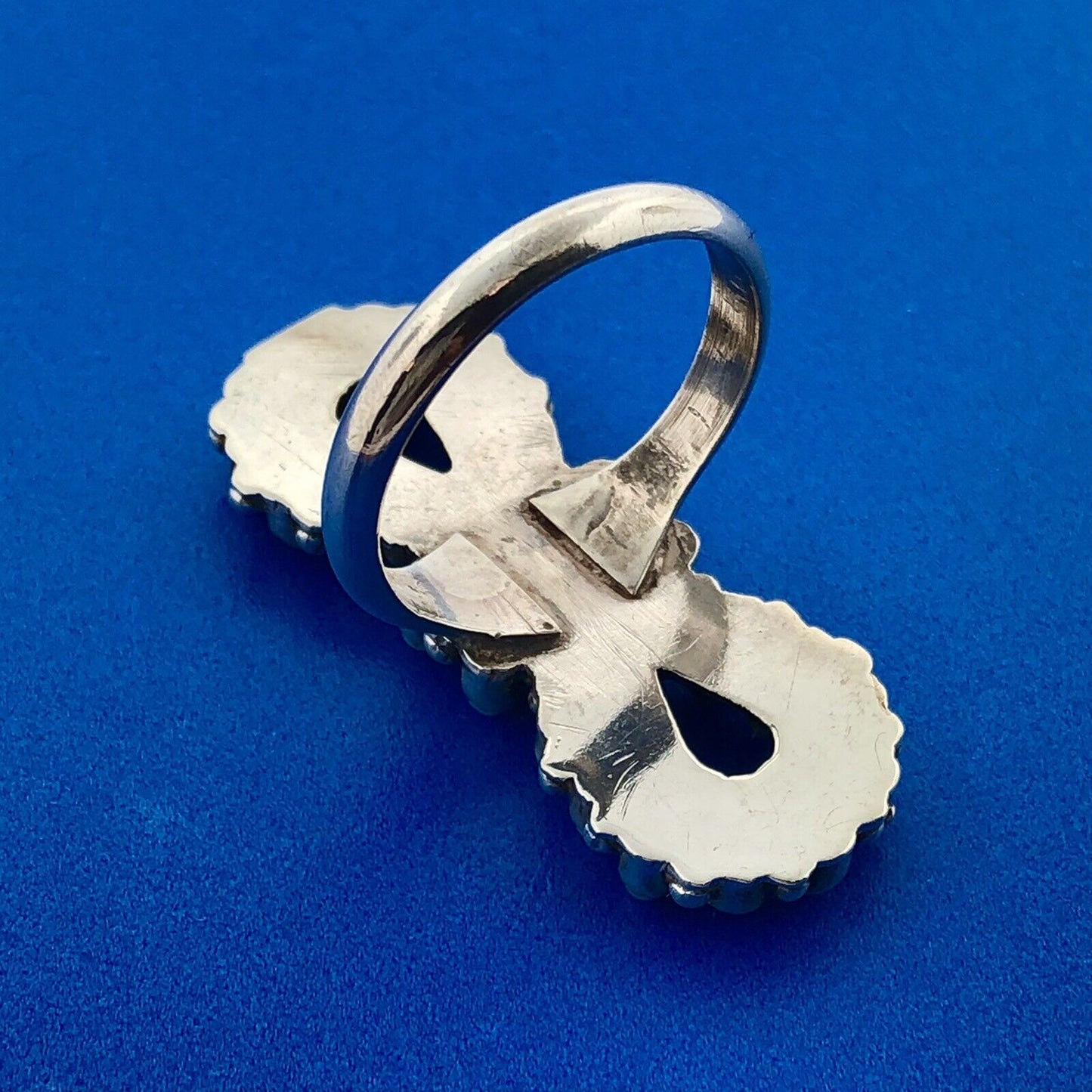 Native American Unsigned 925 Sterling Silver Turquoise Statement Finger Ring