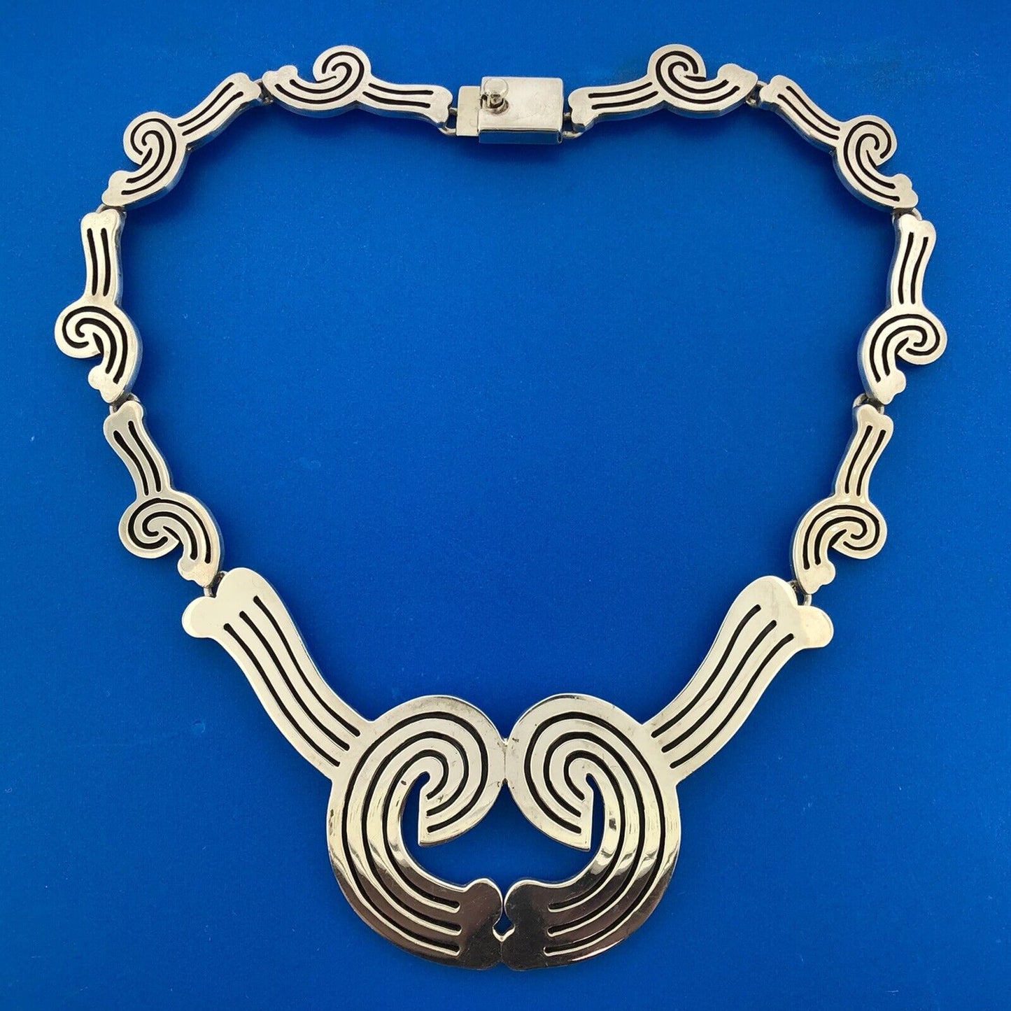 Modernist Designer Daniela 950 Silver Chunky Claddagh Statement Necklace