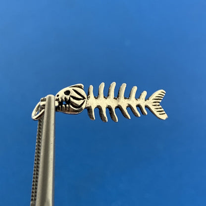 Retro 925 Sterling Silver Fish Bones Strength Tenacity Bracelet Pendant Charm
