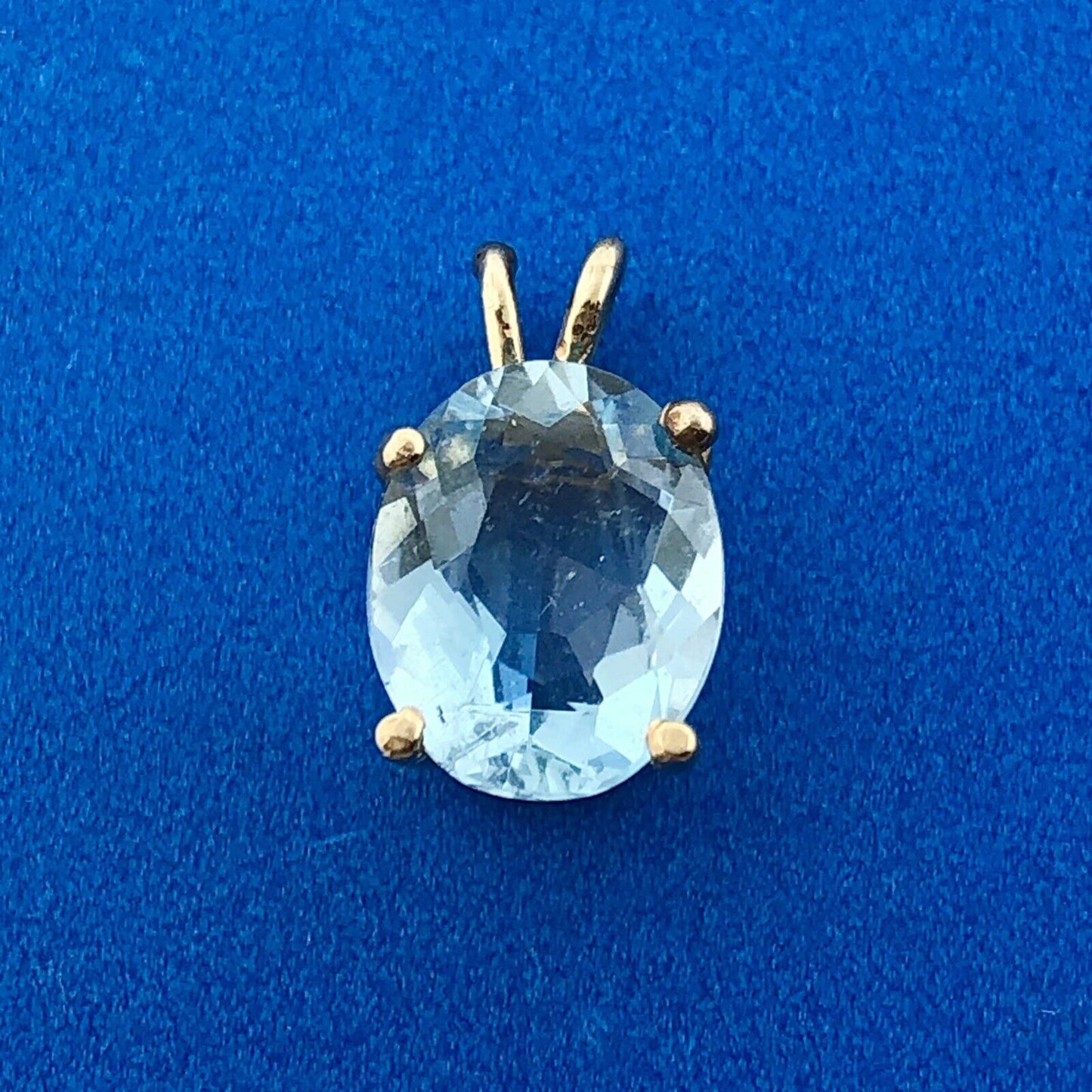 Lovely 14k Yellow Gold Oval Cut 2.75ct Swiss Blue Topaz Fine Precious Pendant