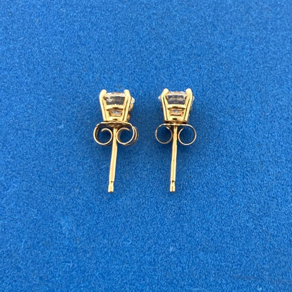 Elegant Designer IPS 14K Yellow Gold Round Diamond Stud Earrings