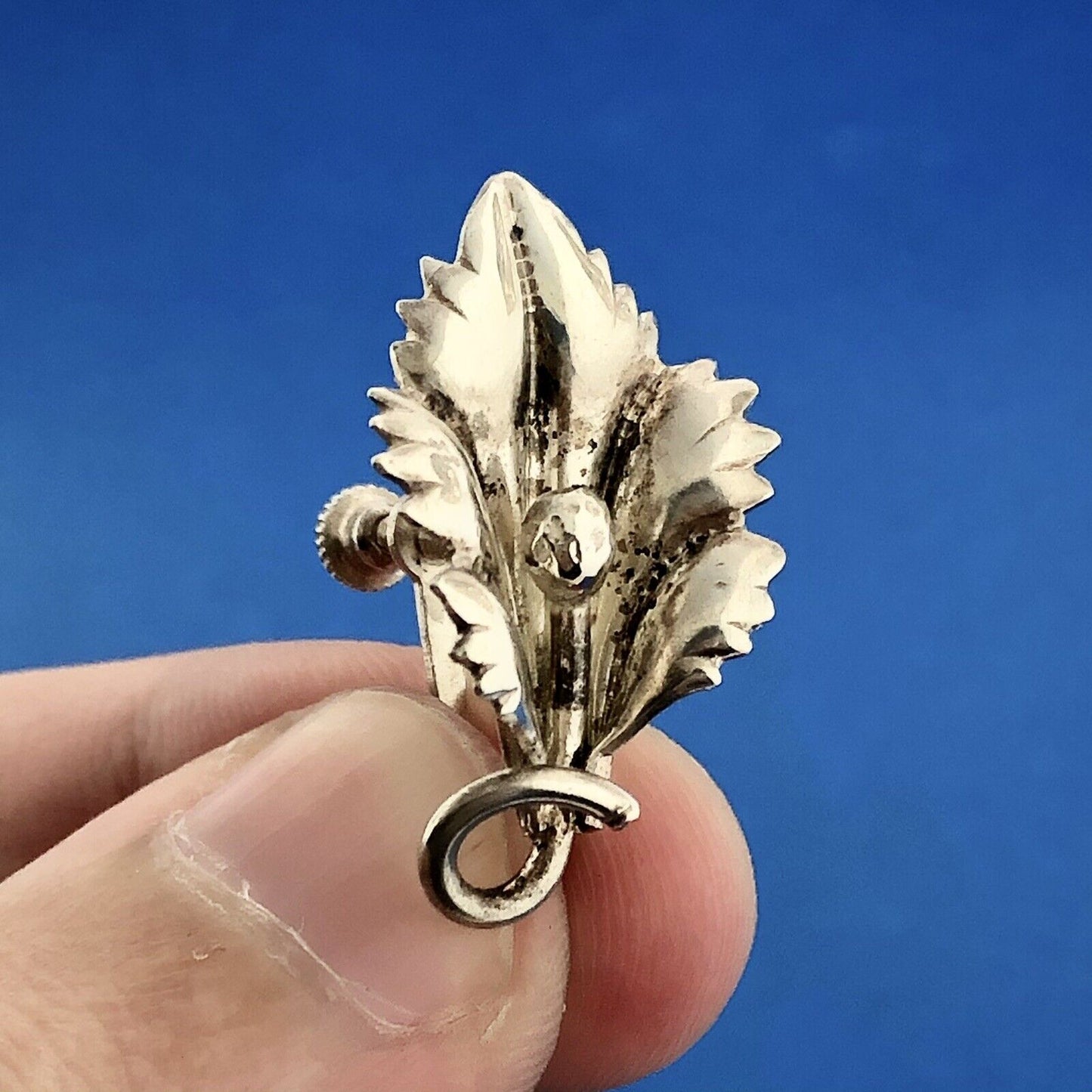 Vintage Estate Sterling Silver 925 Flower Lily Screw Back Women's Earrings