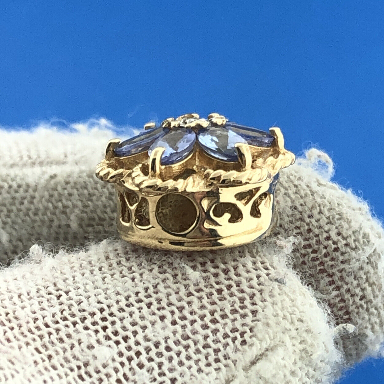 Designer KLJCI 14k Yellow Gold Oval Cut Tanzanite Round Diamond Floral Pendant