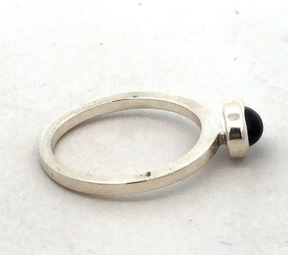 Designer Karthia Sterling Silver Oval Red Garnet Bezel Solitaire Stackable Ring