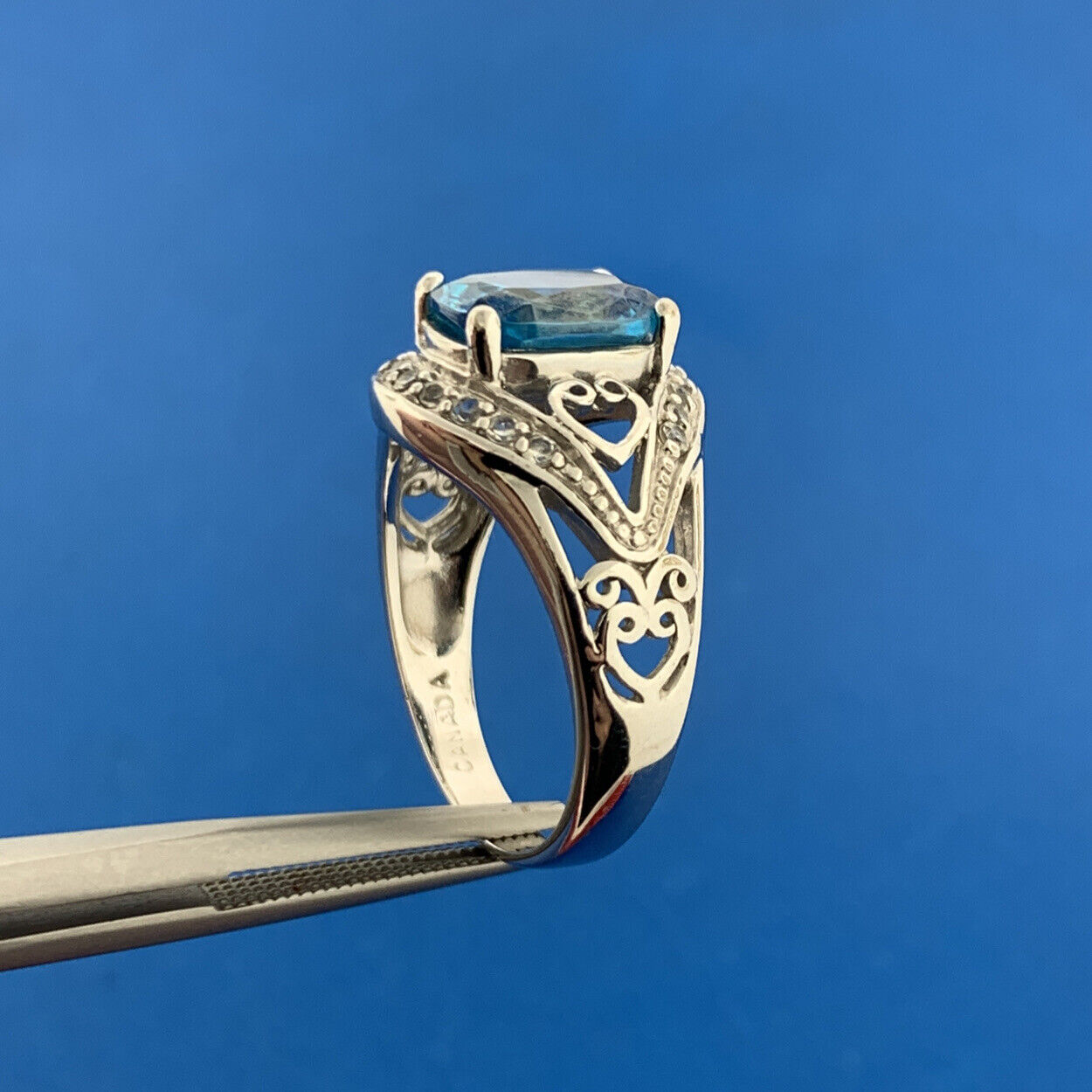 Designer 925 Sterling Silver Aqua Oval Cubic Zirconia White CZ Accent Ring