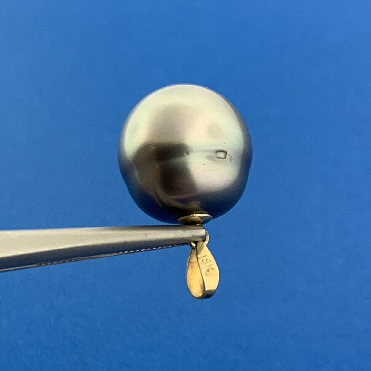 Gorgeous 18k Yellow Gold 13.5 mm Freshwater Gray Pearl Dangle Pendant