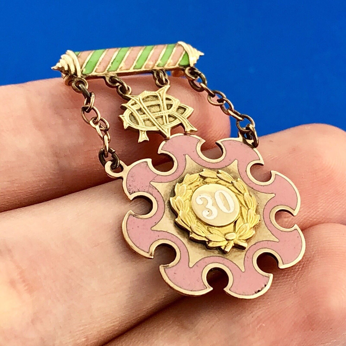 1937 10K Yellow Gold Pink Green Enamel 30 Year Eastern Star Service Award Pin