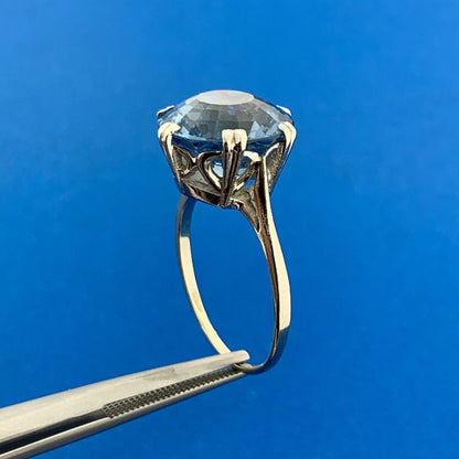 Fabulous 14K White Gold Blue Topaz Solitaire December Anniversary Statement Ring