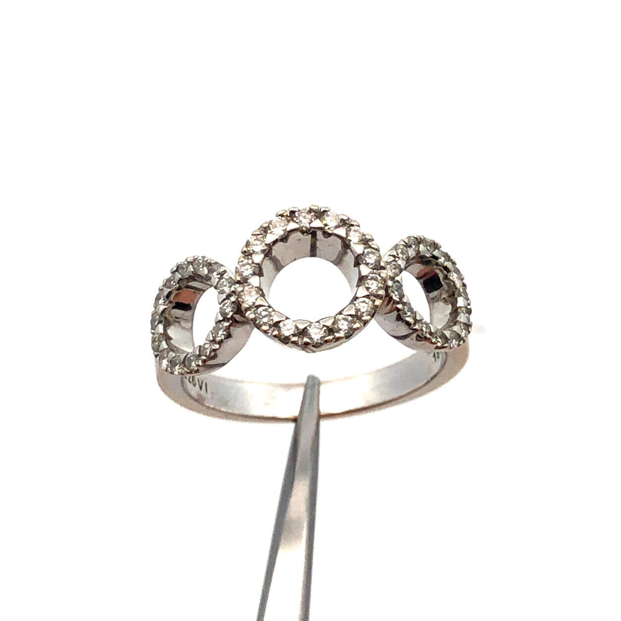 Roberto Coin 18K White Gold Pave Diamond Infinity Circle  Ring