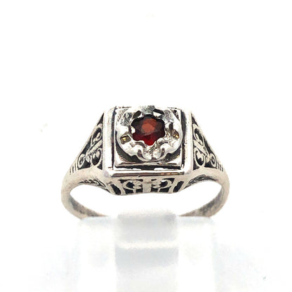 Art Deco 925 Sterling Silver Round Garnet Square Scroll Detail Ring