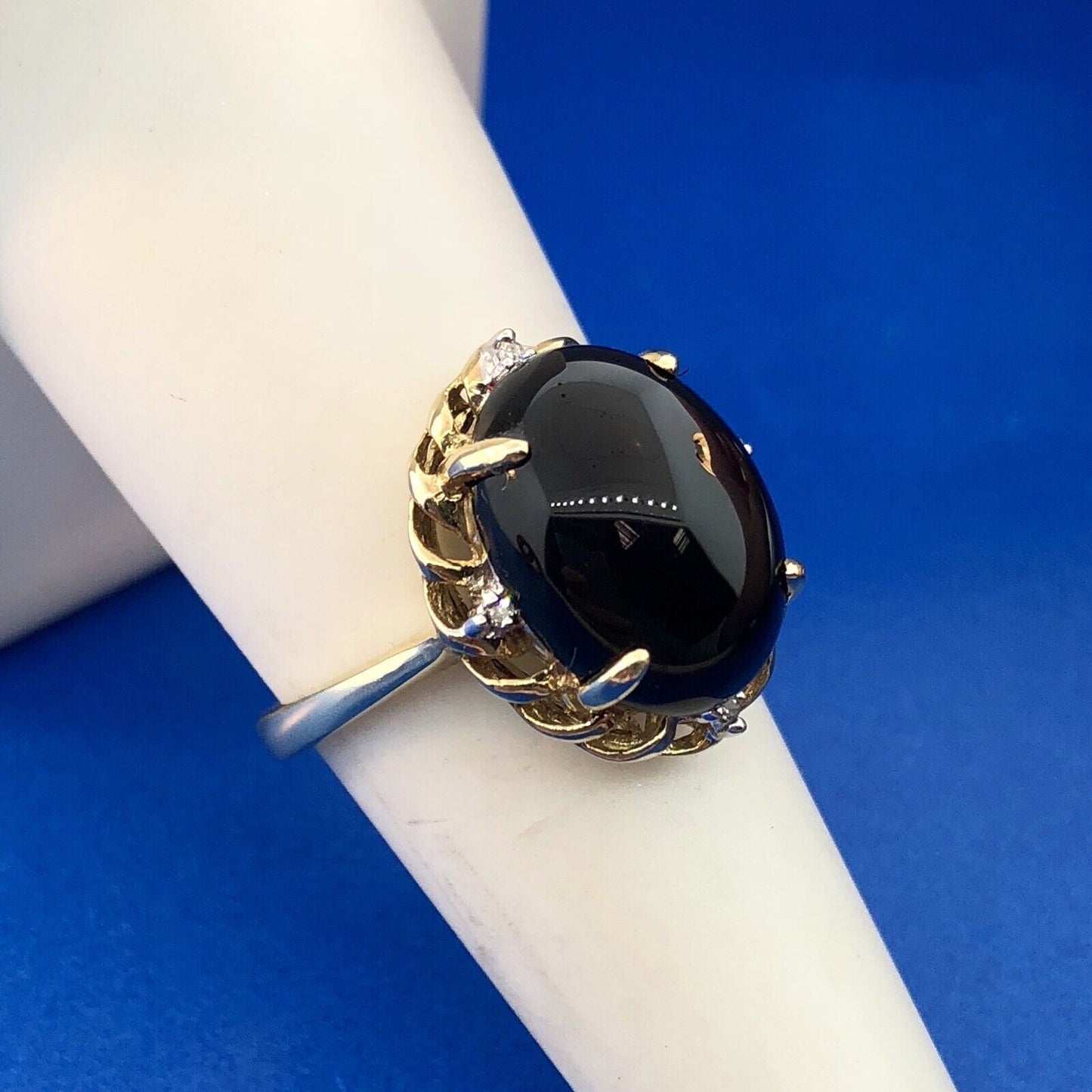 Vintage 10K Yellow Gold Black Onyx Cabochon Diamond Accent Cocktail Ring