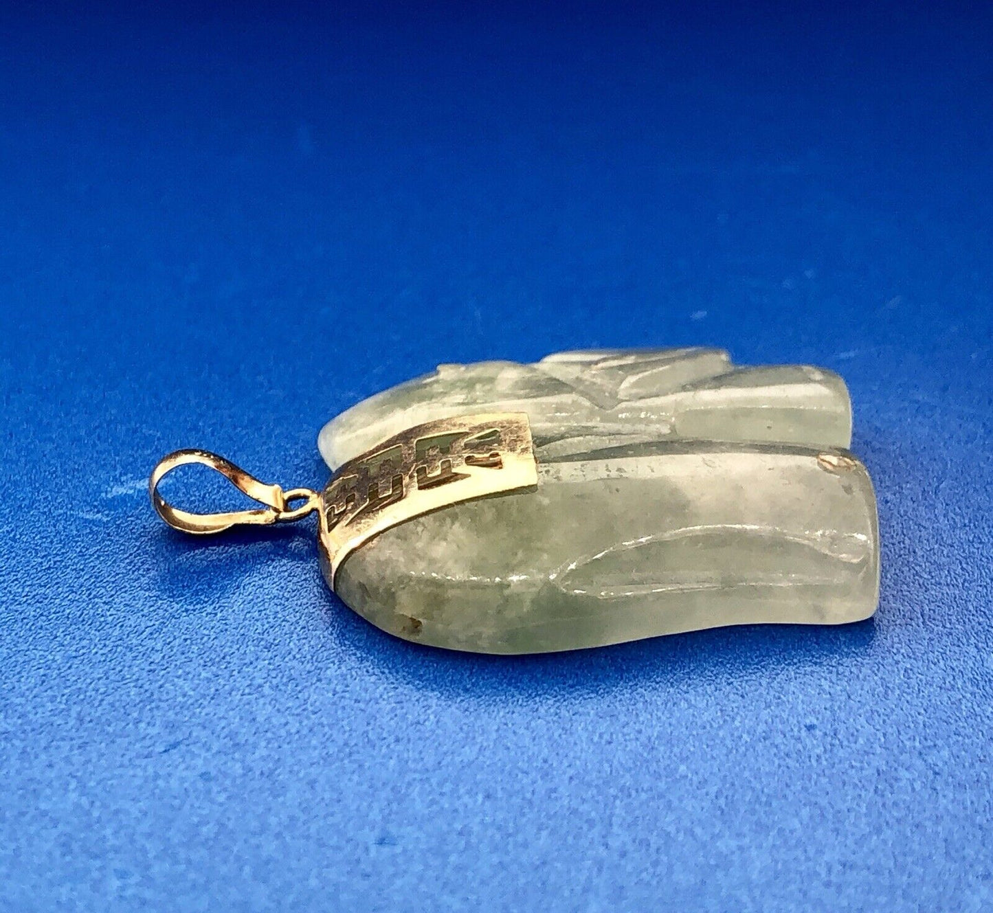Vintage 14K Yellow Gold Carved Jade Jadeite Elephant Long Life Good Luck Pendant