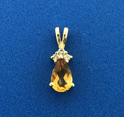 Gorgeous 14k Yellow Gold Pear Cut Citrine Round Cut Diamond Accent Pendant