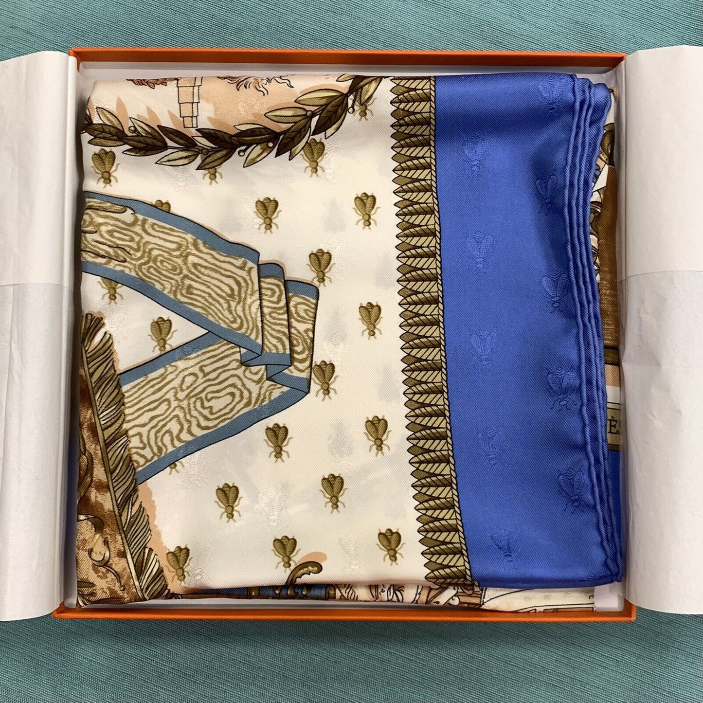 Hermes Carre 90 100% Silk Twill Napoleon Periwinkle Insect Bee Neckerchief Scarf