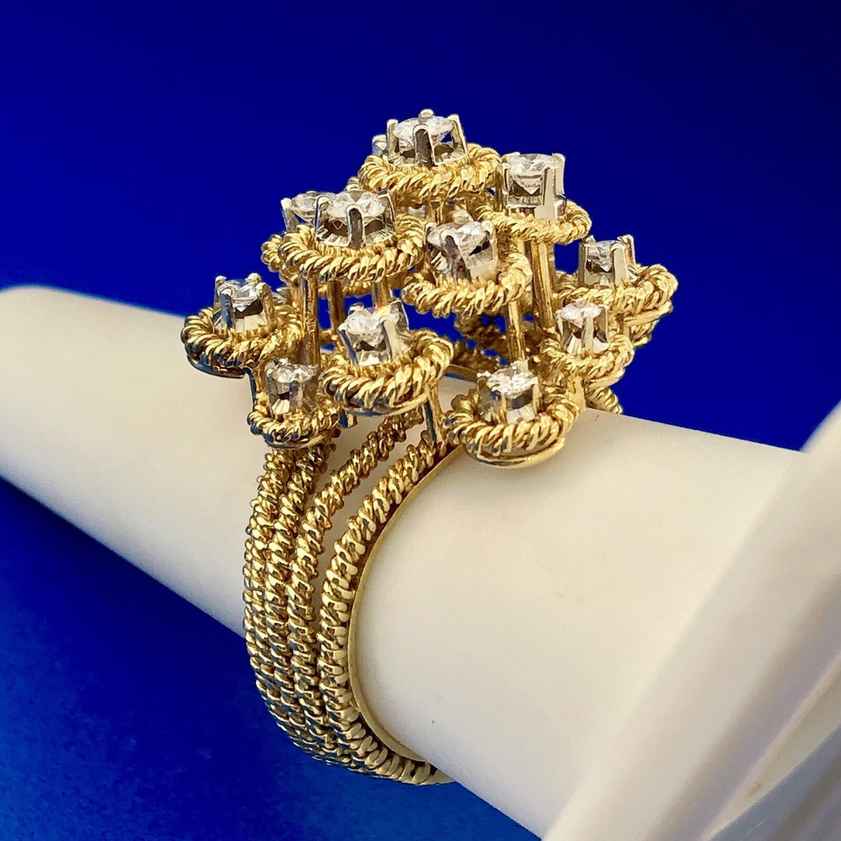Stunning 18K Yellow Gold Diamond Floral Cluster Empire Setting Statement Ring
