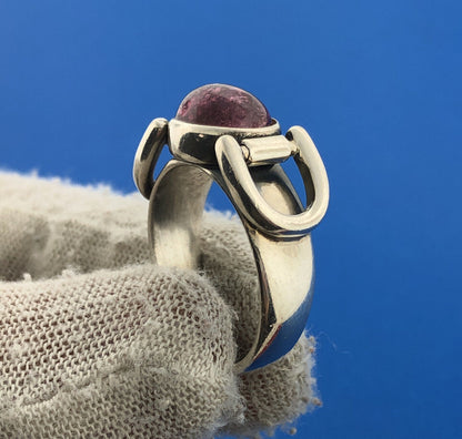 Estate Italy 925 Sterling Silver Amethyst Cabochon Belt Buckle Design Ring