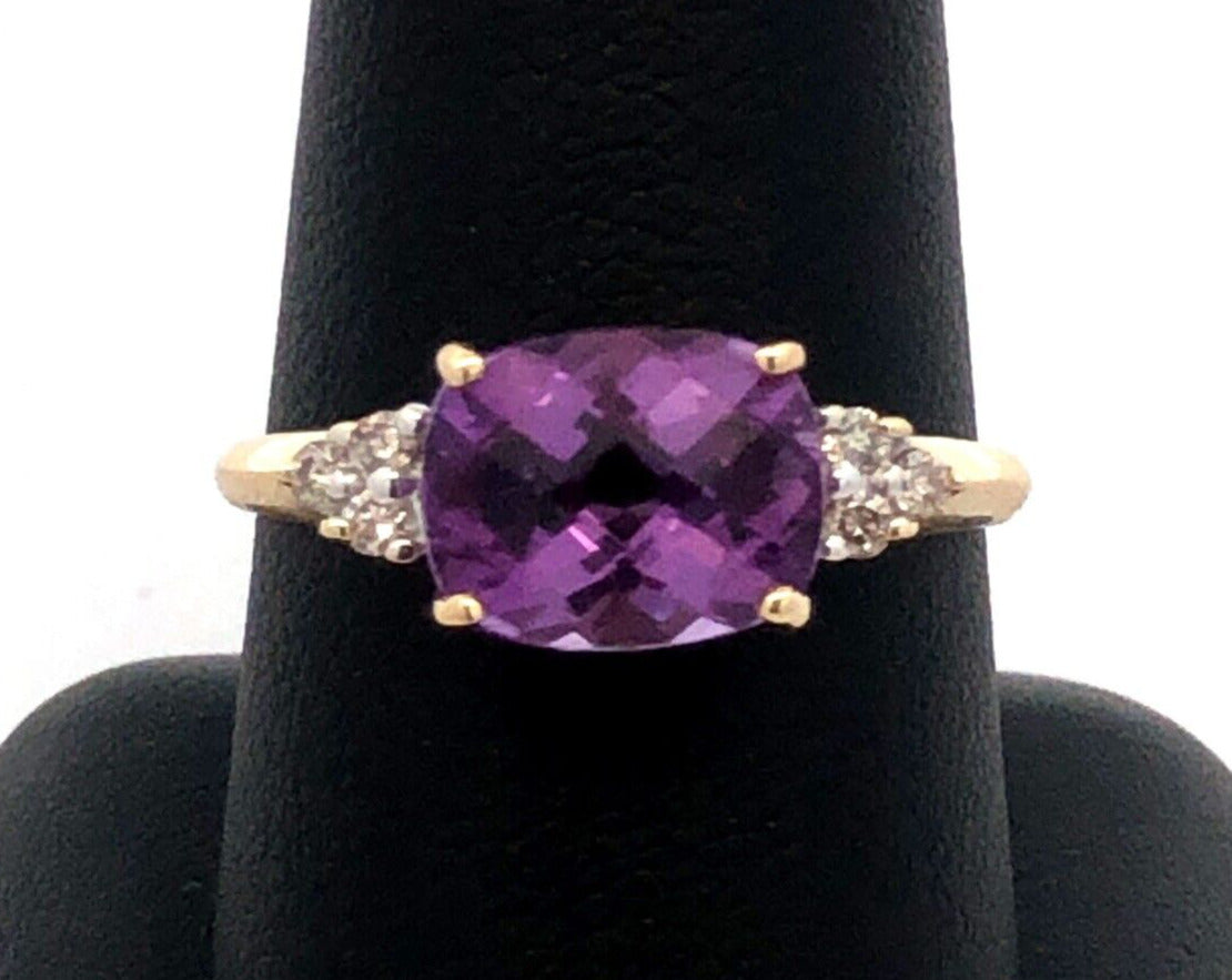 Designer AV 14K Yellow Gold Cushion Cut Purple Amethyst Solitaire Diamond Ring