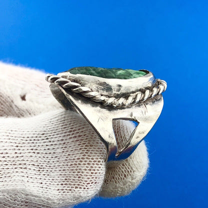 Native American Artisan 925 Sterling Silver Floral Carved Malachite Finger Ring