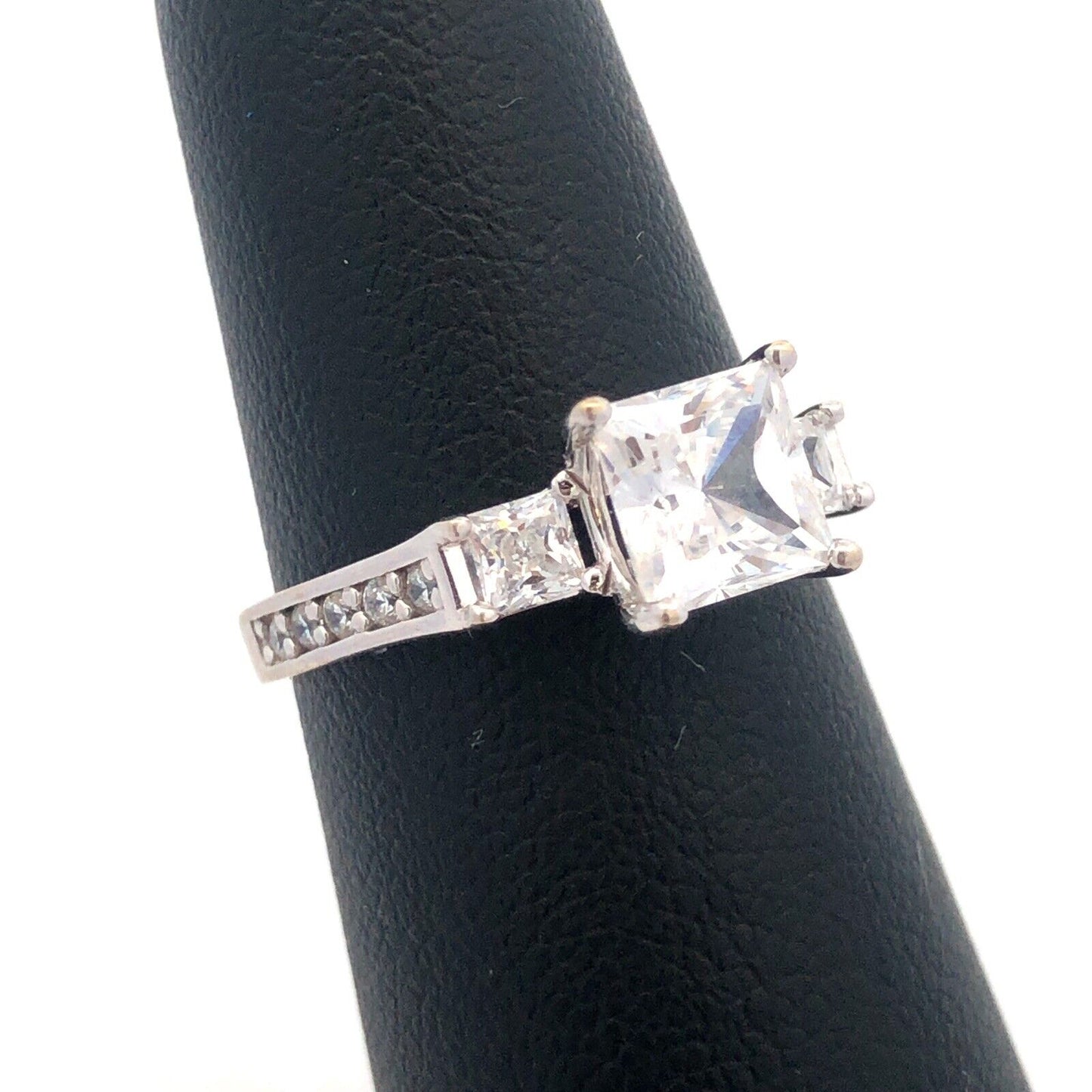 14k White Gold Princess Cut Cubic Zirconia cz Ring with Accents Size 5.75