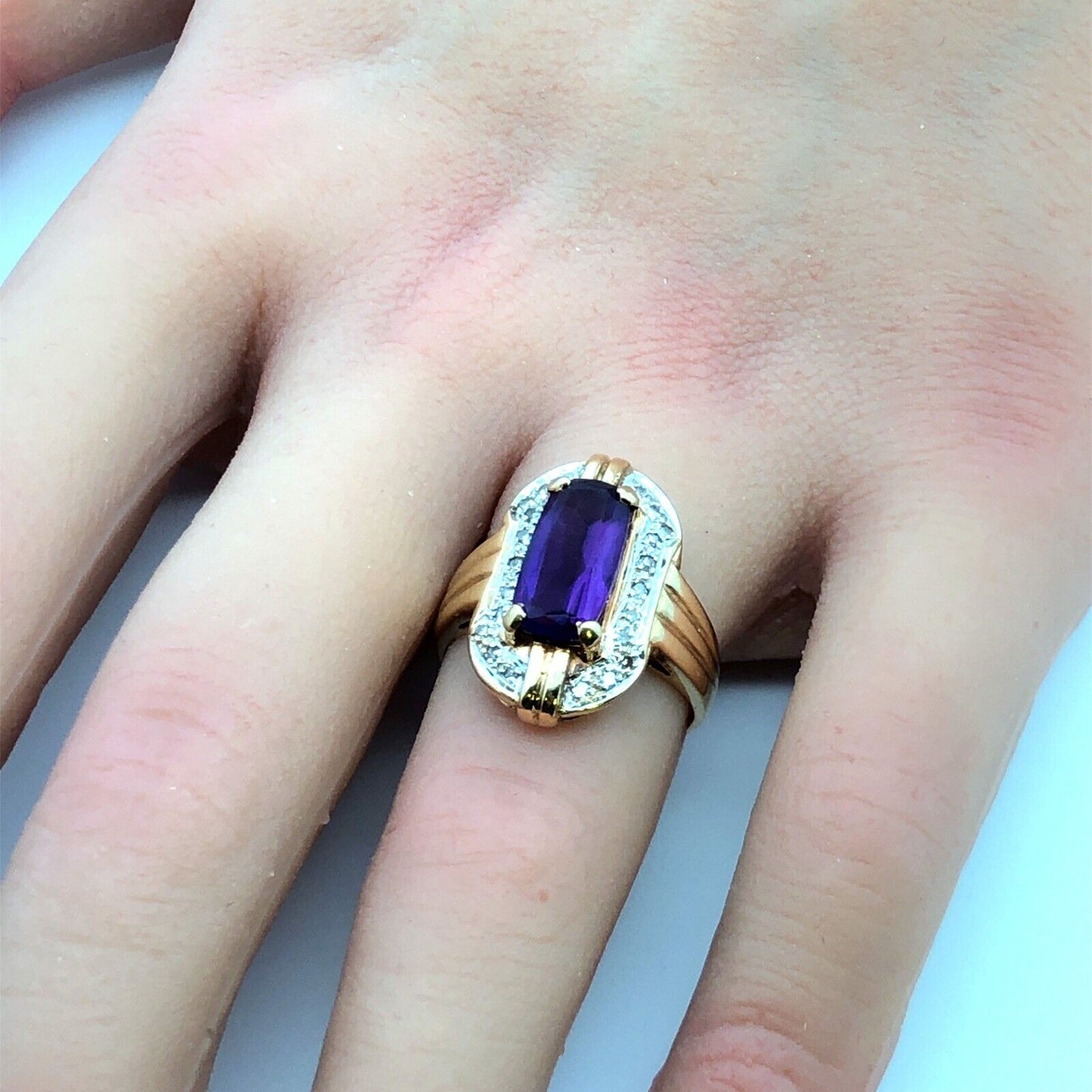 Vintage 14K Yellow Gold Oval Amethyst Diamond Halo Statement Anniversary Ring