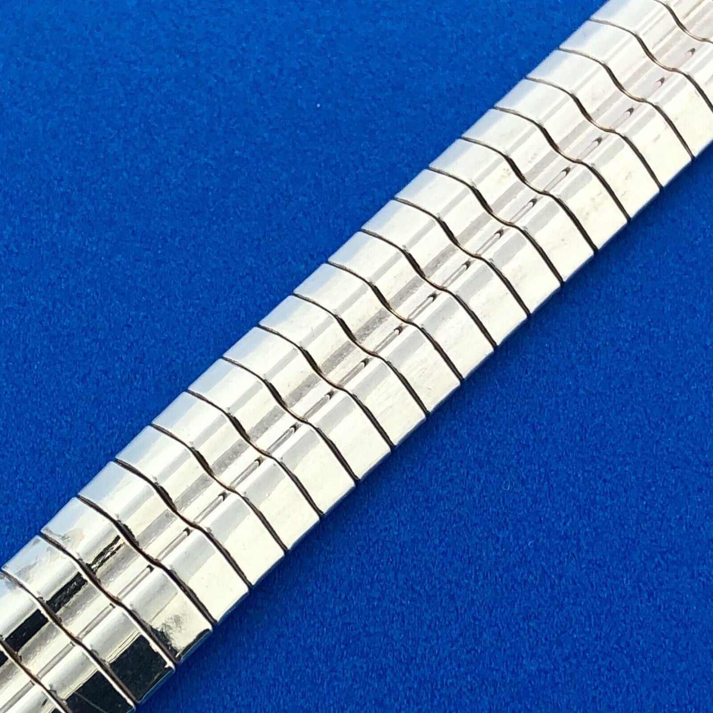 Designer Milor Italy 925 Sterling Silver Textured Snake Flex Band Bracelet