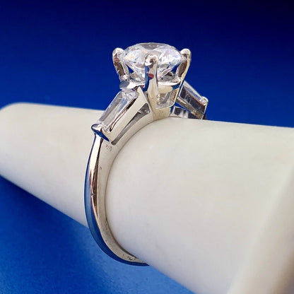 Stunning 14K White Gold Cubic Zirconia CZ Solitaire W/Accents  Engagement Ring