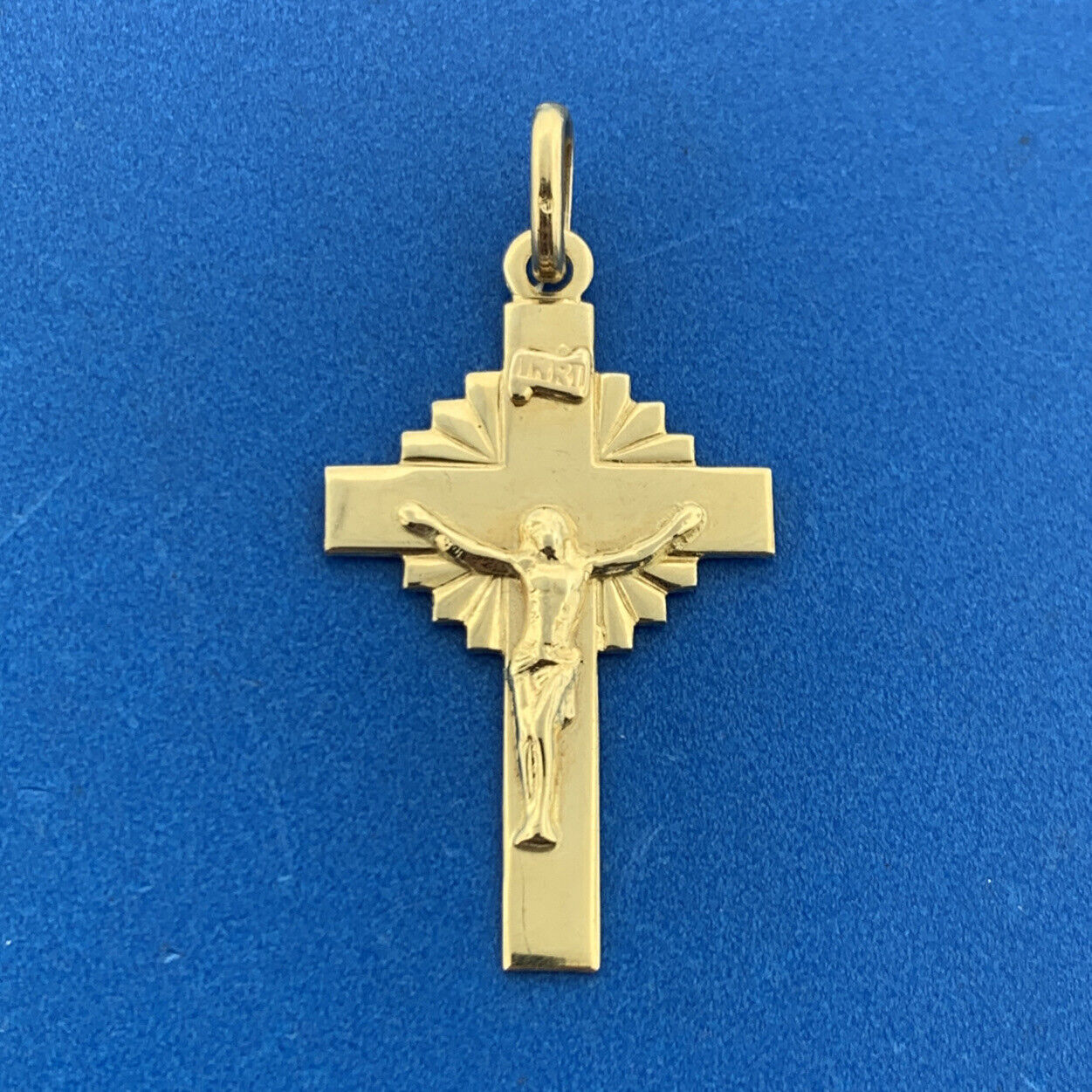 Vintage Italy 14K Yellow Gold Religious Communion Crucifix Easter Cross Pendant