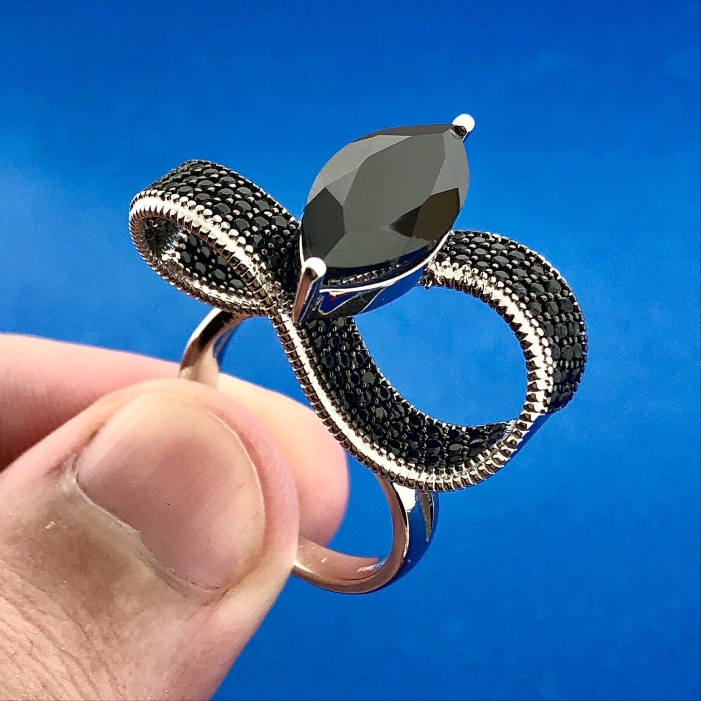 Designer DK 925 Sterling Silver Black Spinel Modernist Bow Statement Ring