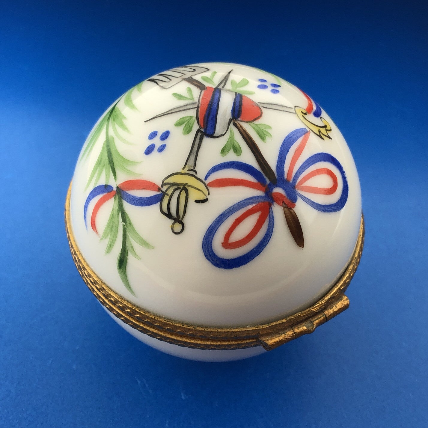 Vintage Limoges Hand Painted Porcelain Floral Round Paris Hinged Trinket Box