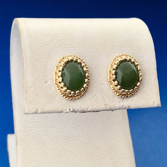 Vintage 14K Yellow Gold Oval Green Jade Jadeite Scroll Design Stud Earrings