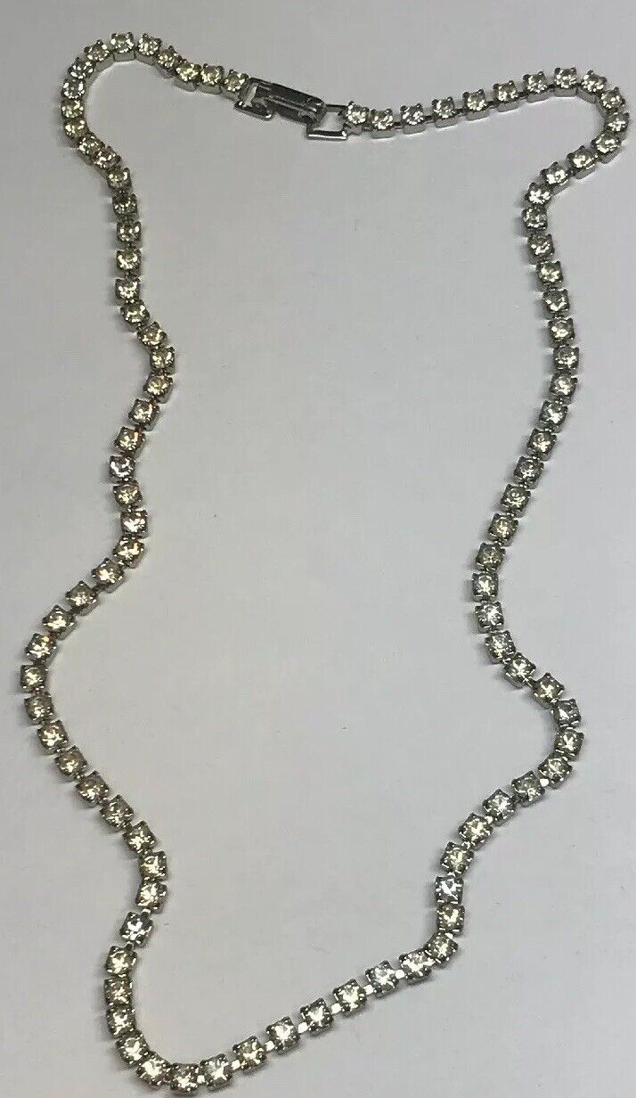 Vintage Art Deco Silver Tone Bezel Set Crystal Rhinestone Necklace