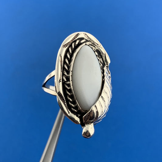 Old Pawn Native American 925 Sterling Silver Mother Of Pearl Squash Blossom Ring