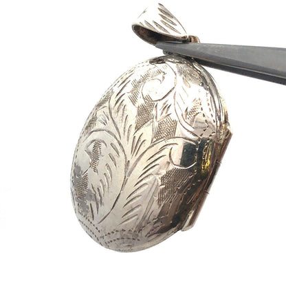 Vintage 925 Sterling Silver Etched Vine Filigree Oval Picture Locket Pendant