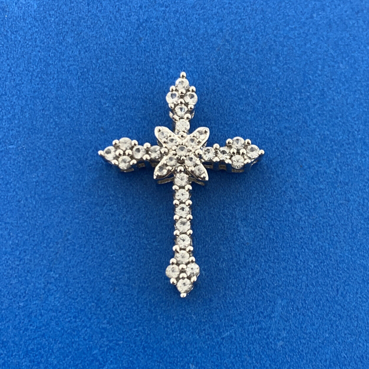 Exquisite 925 Sterling Silver Diamond Cross Religious Communion Easter Pendant