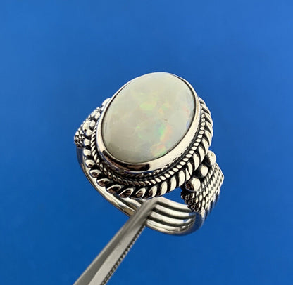 925 Sterling Silver Oval Opal Cabochon Solitaire Beaded Rope Design Ring