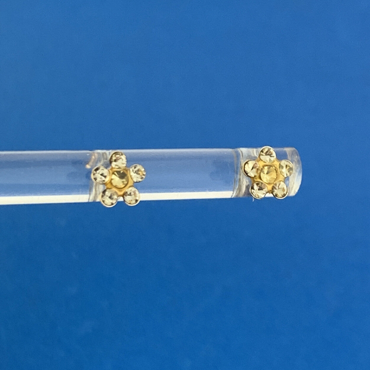 Designer 14K Yellow Gold Yellow Crystal Floral Design Shape Enamel Stud Earrings