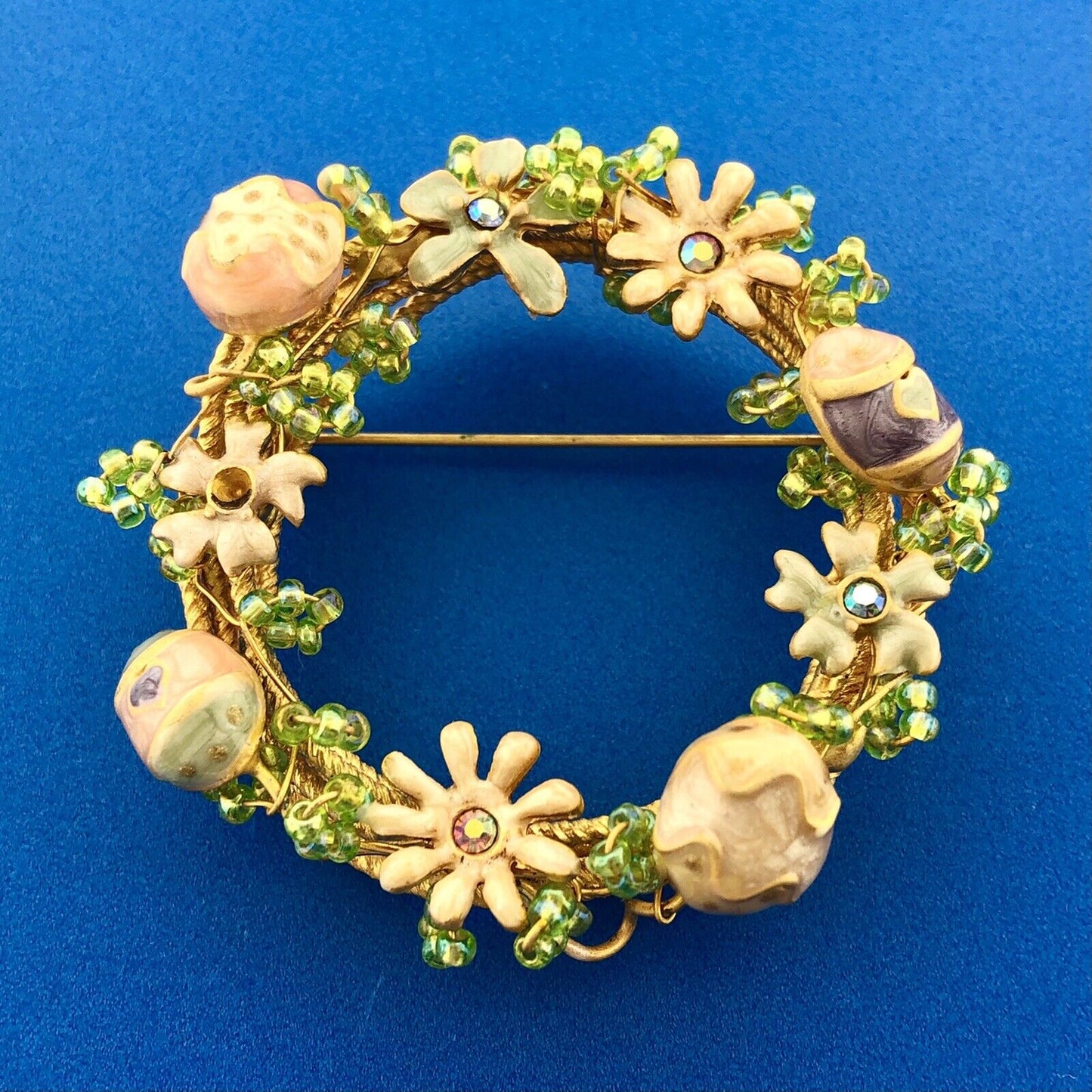 Gorgeous Gold Toned Rhinestone Glass Spring Easter Floral Wreath Pin Brooch