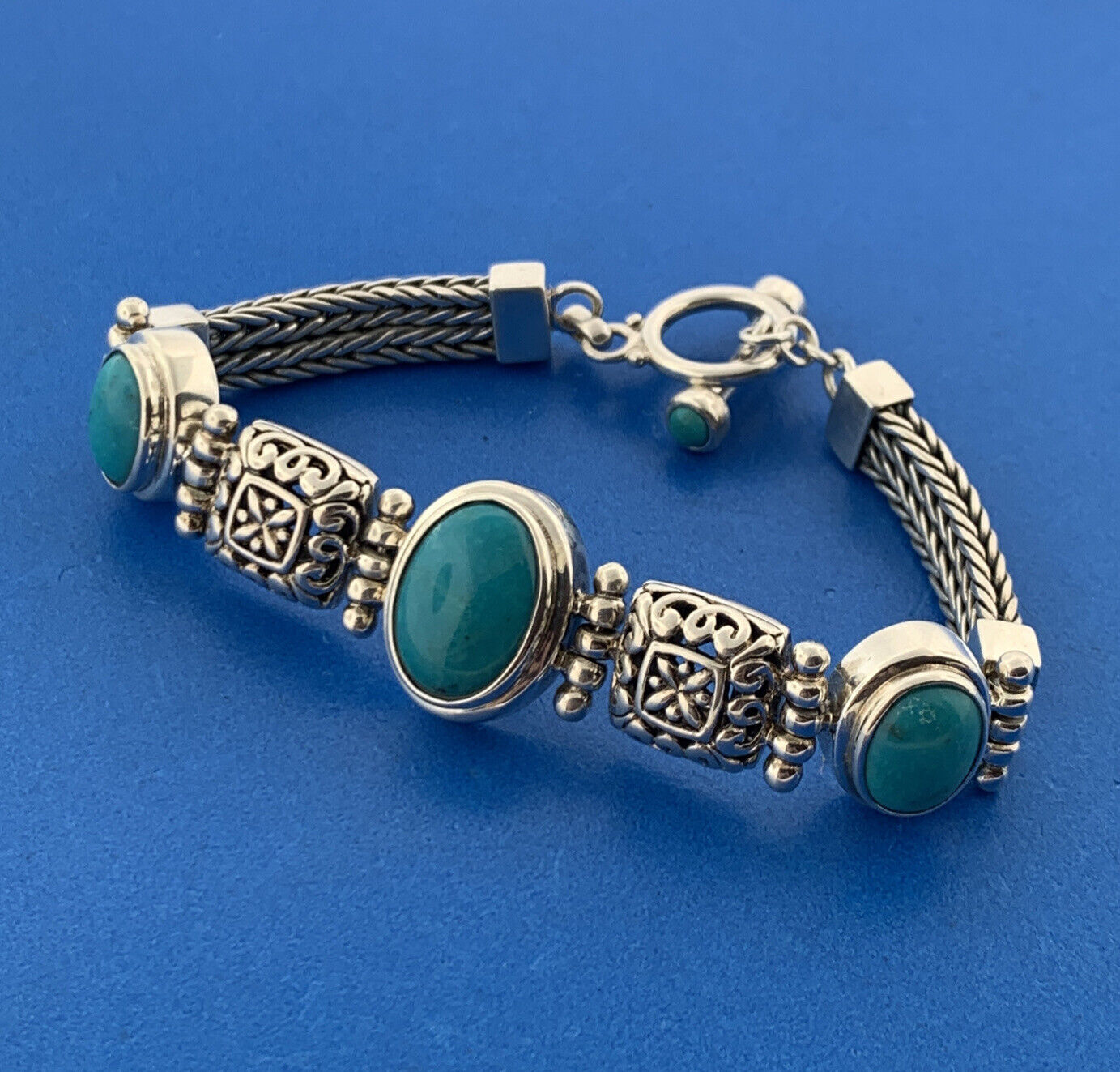 Designer 925 Sterling Silver Oval Turquoise Trio Statement Toggle Bracelet