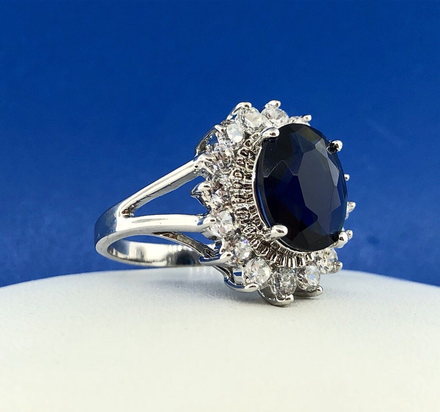 Sterling Silver 925 Blue White Cubic Zirconia CZ Statement Fashion Cocktail Ring