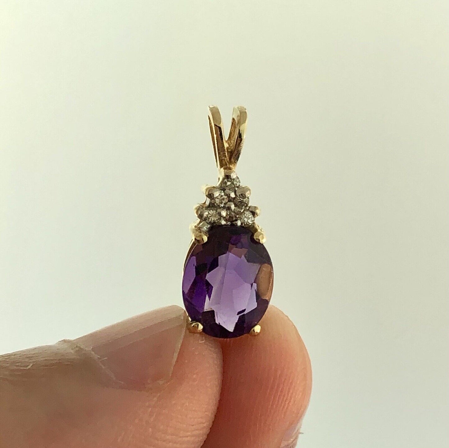 Estate 14K Yellow Gold Oval Amethyst Diamond Accent February Anniversary Pendant