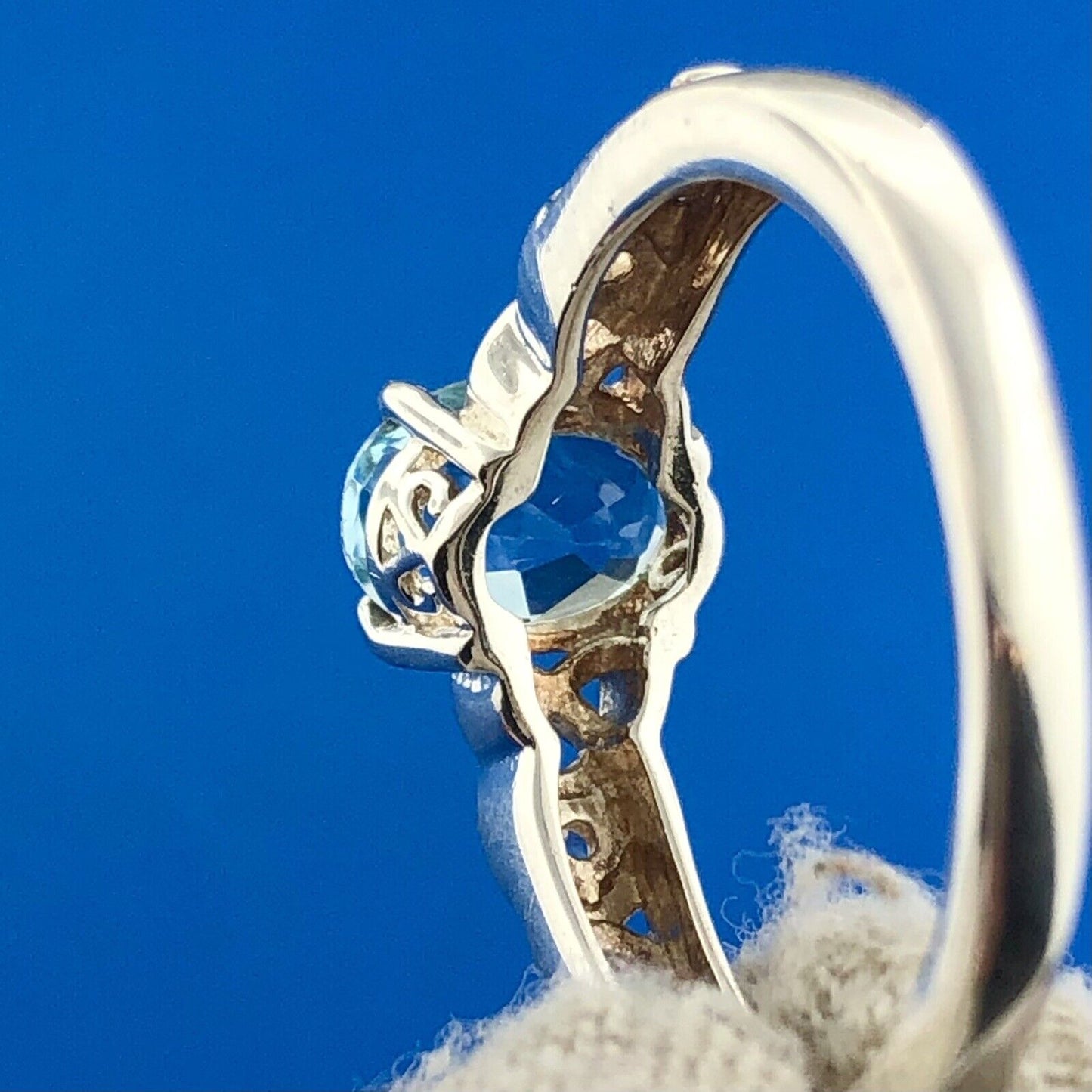 Exquisite 925 Sterling Silver Oval Blue Topaz Diamond December Anniversary Ring