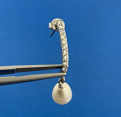 Stunning Sterling Silver Cubic Zirconia Pearl Drop Dangle Wedding Stud Earrings