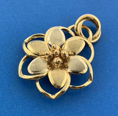 Designer Italy 14K White Yellow Gold Two Toned Brushed Statement Floral Pendant