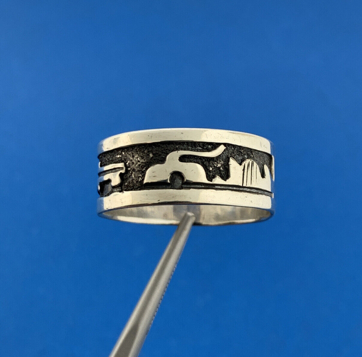 Old Pawn Native American Unsigned 925 Sterling Silver Storyteller Wide Band Ring