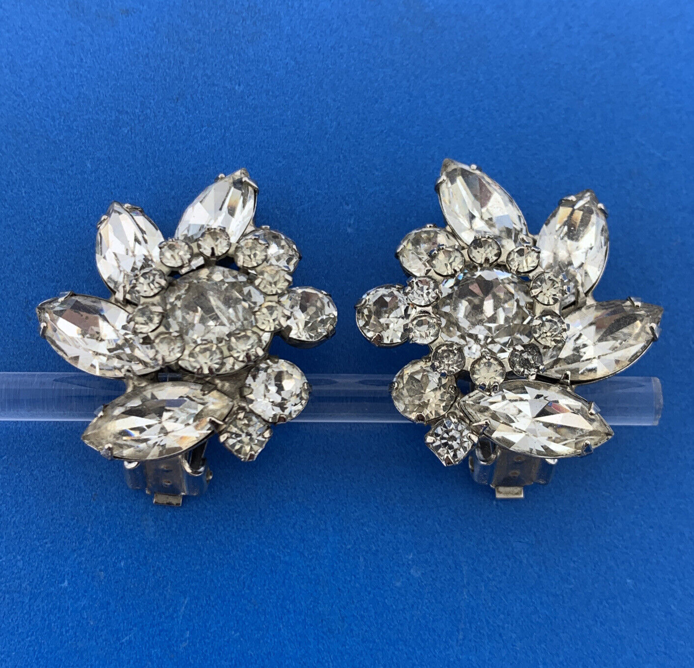 Mid Century Fabulous Weiss Austrian Crystal Rhinestone Floral Clip On Earrings