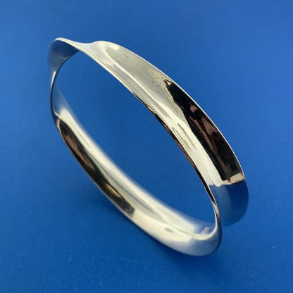 Taxco Artisan PAZ.  925 Sterling Silver Ribbed Wave Modernist Bangle Bracelet
