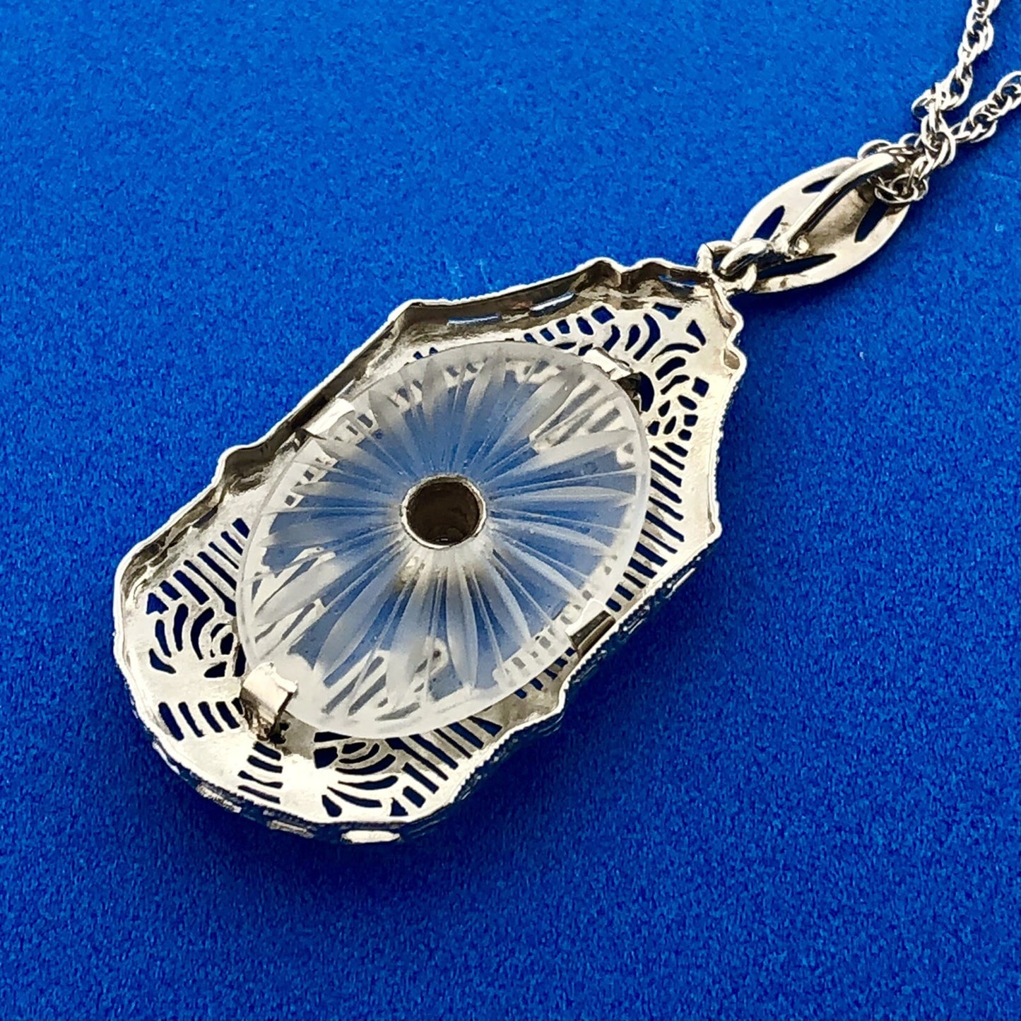 Vintage MSCo 14K White Gold Diamond Carved Art Glass Filigree Pendant Necklace